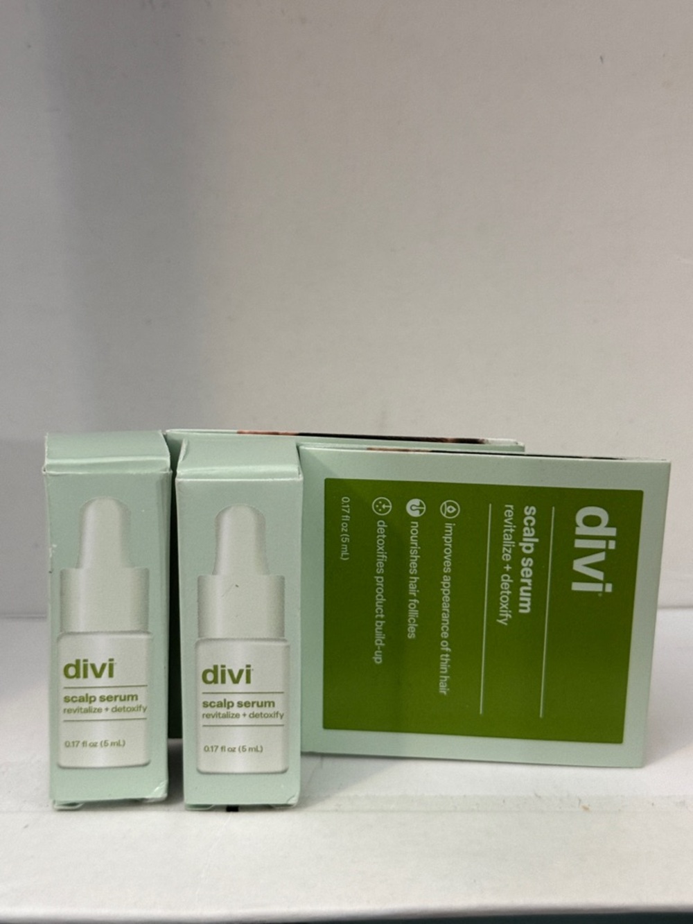 2 Divi Scalp Serums Revitalize + Detoxify - Green